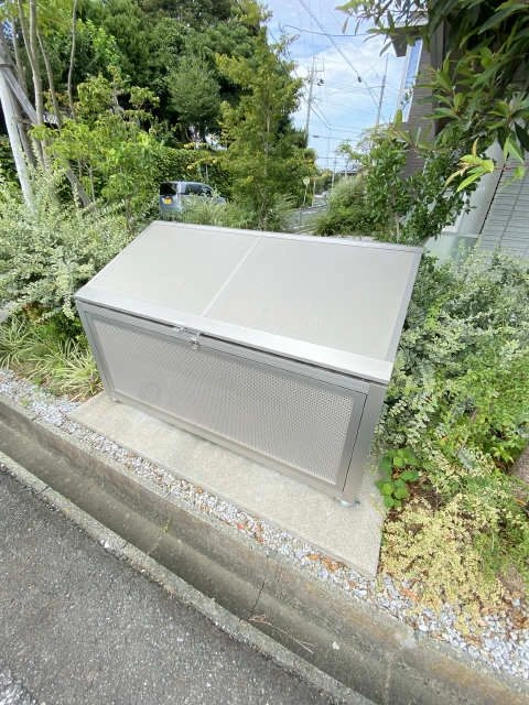 敷地内ゴミ捨て場
