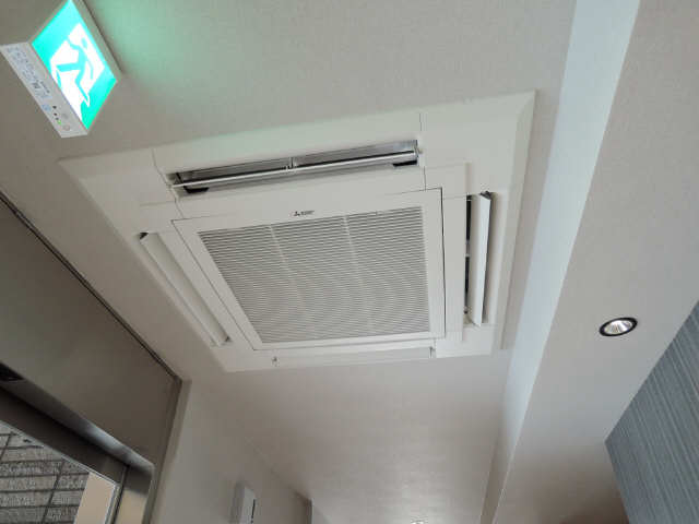 1階通路エアコン