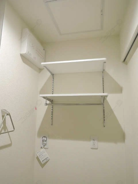 洗濯機置場上部棚