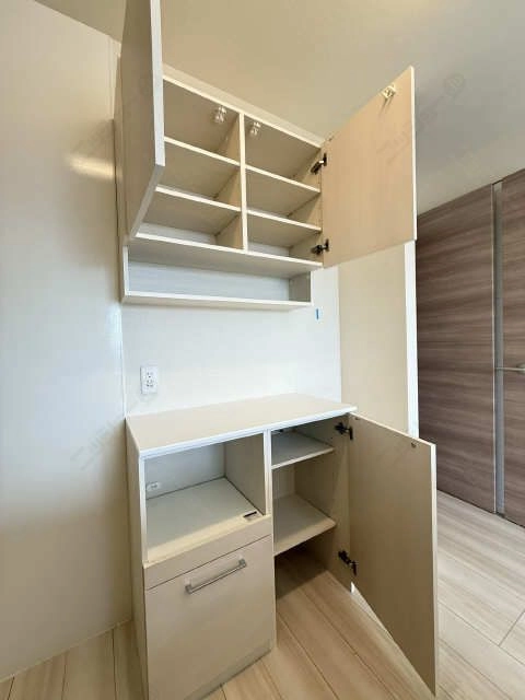 キッチン収納棚