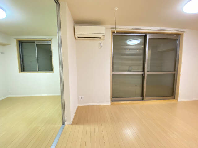 シャッター雨戸