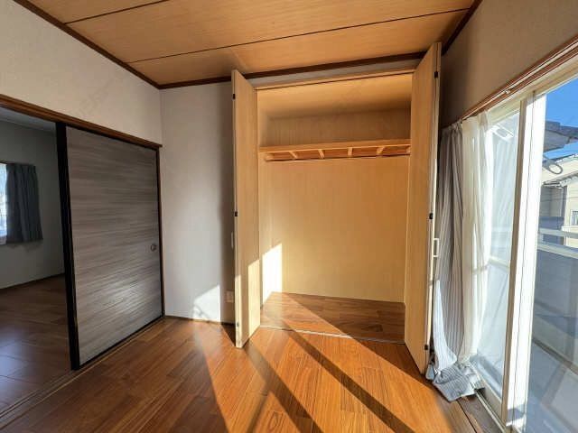 2階南東洋室収納