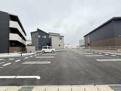  駐車場