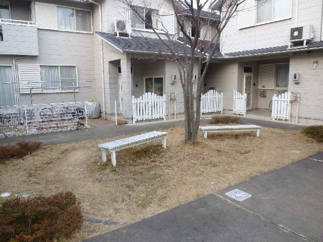 ベンチ