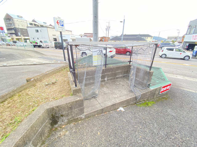 ゴミ捨て場
