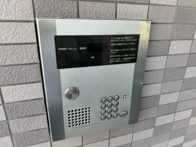 セキュ  リティ