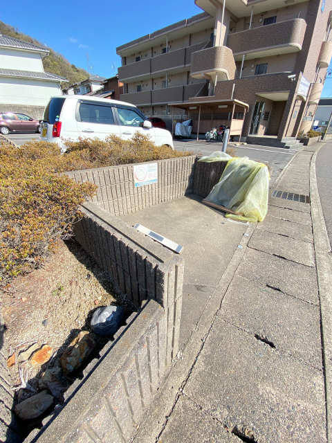 ゴミ置場