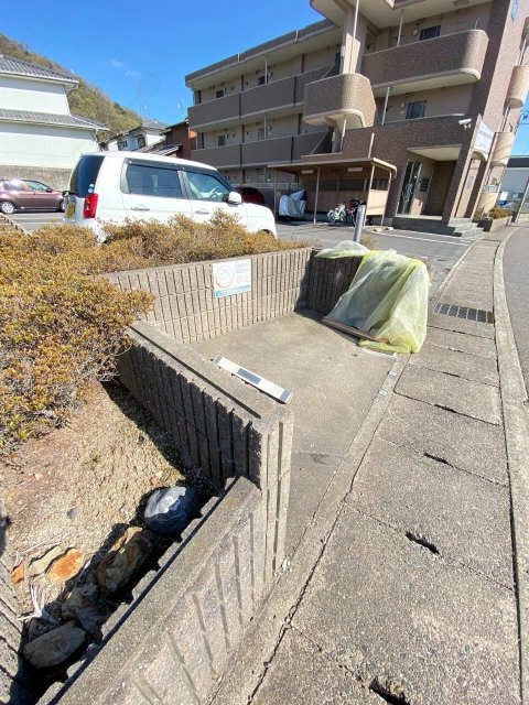 ゴミ置場