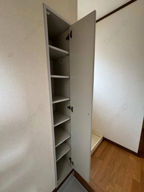 シ ューズBOX