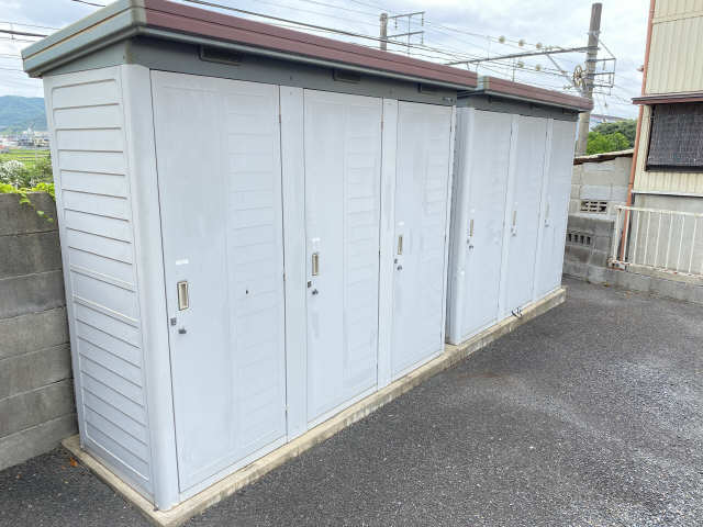 屋外物置
