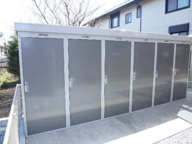 屋外物置