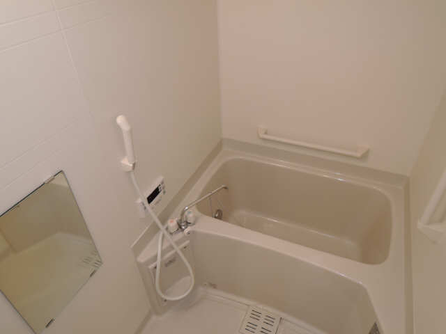 サンフェスタ川島 1階 浴室