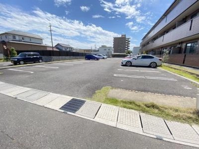 駐車場