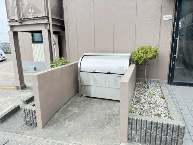ゴミステーション