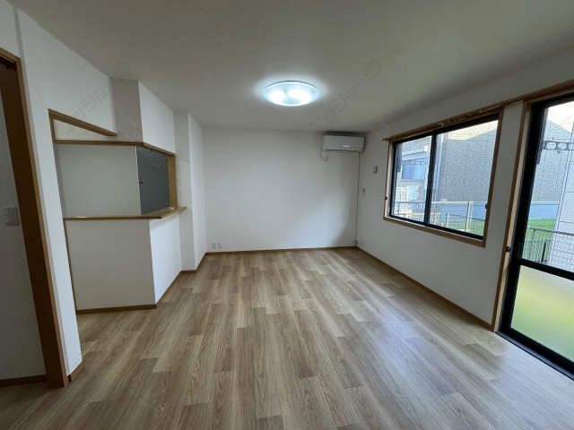 室内（現場風景）