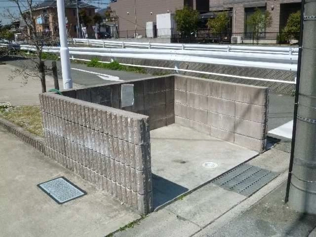 ゴミステーション