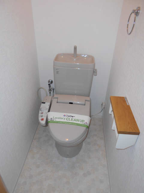 ルネスヌーボーバルティマン 1階 WC