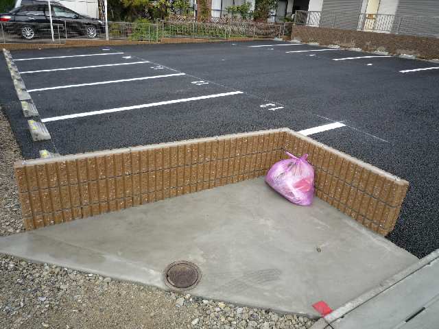 ゴミ捨て場