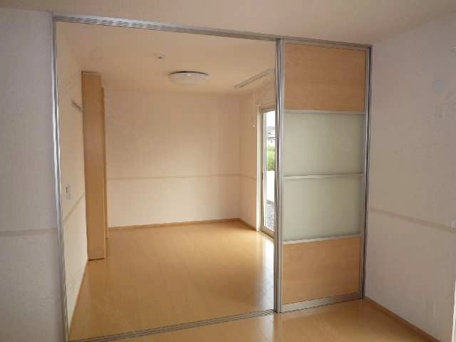 ﾘﾋﾞﾝｸﾞ～洋間