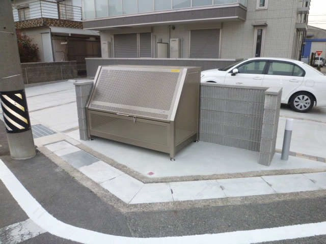 ゴミ捨て場