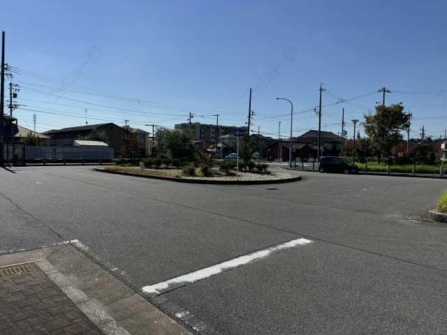 JR石浜駅前ロータリ-