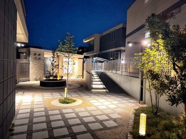 ロビー（夜間）