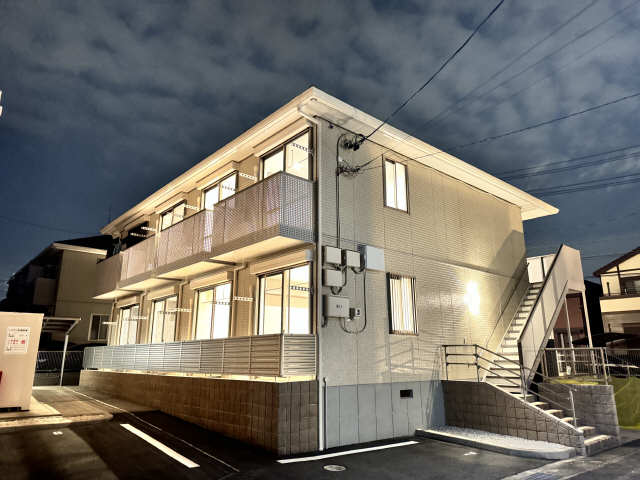 外観（夜間）