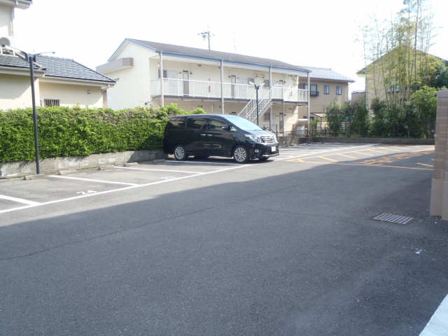 グランドールナカシマⅤ 2階 駐車場