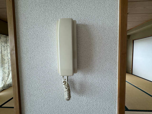 インターホン