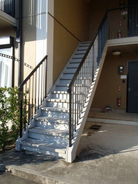共用階段