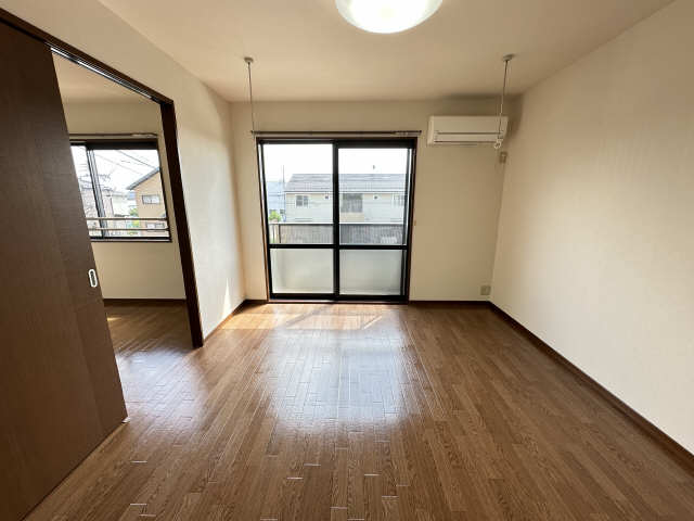 リビング（南西洋室）