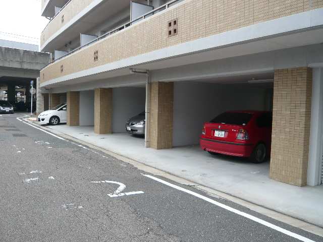 屋内駐車場