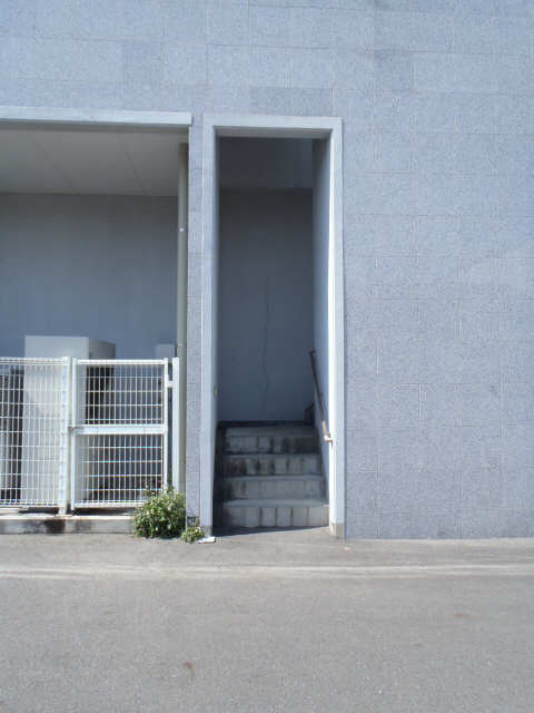 駐車場階段入口