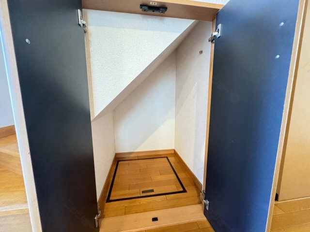 階段下収納