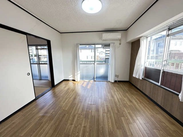 リビング（洋室）