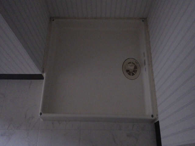 モアグレース苅安賀　３０１号室 3階 洗濯機置場