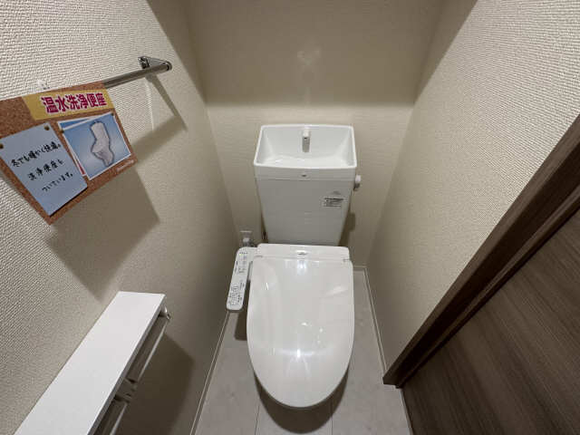アンダーフォレストＡｎｎｅｘ 3階 WC