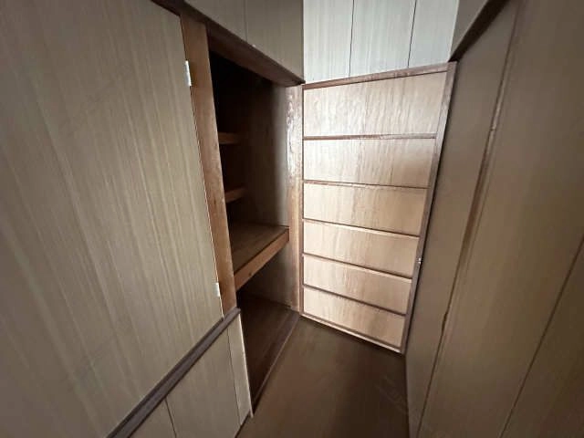 収納（２階廊下）