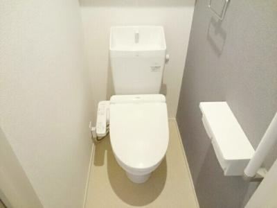 メゾン　カルムⅡ 1階 WC