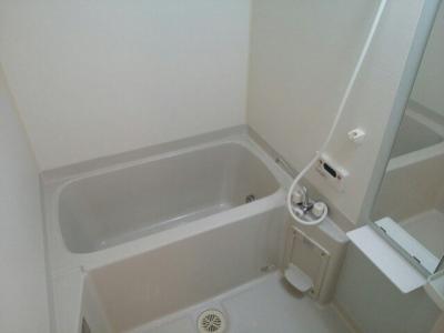 アルストロメリアＢ 2階 浴室