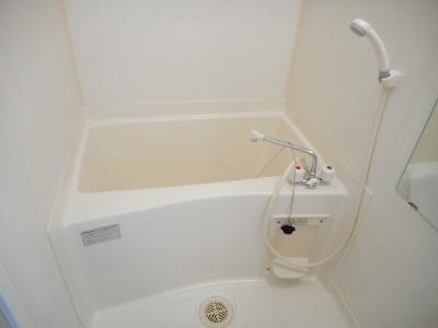 カーサ・ポプルス 2階 浴室