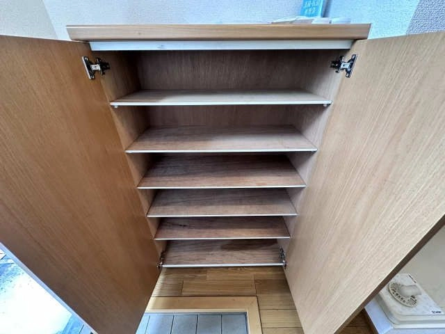 シューズボックス