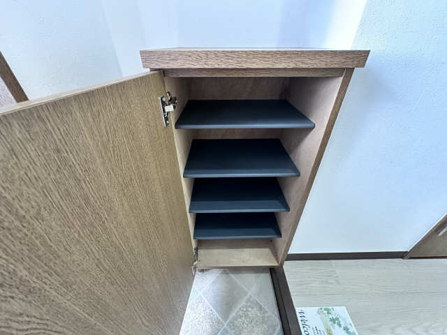 シューズボックス