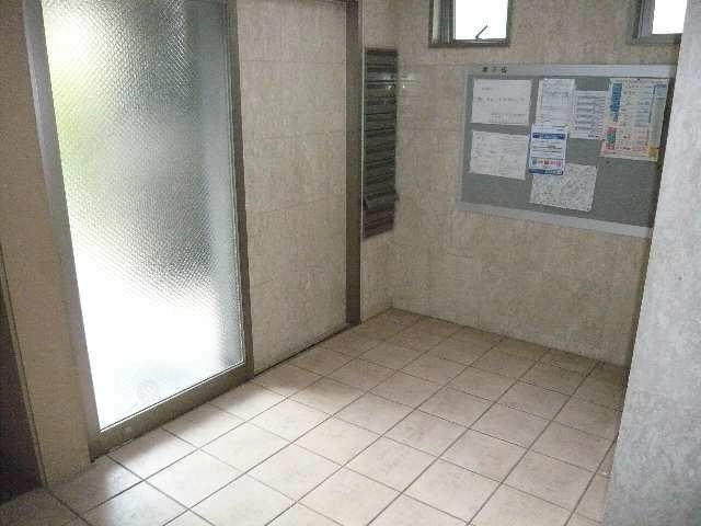 ｴﾝﾄﾗﾝｽﾎｰﾙ