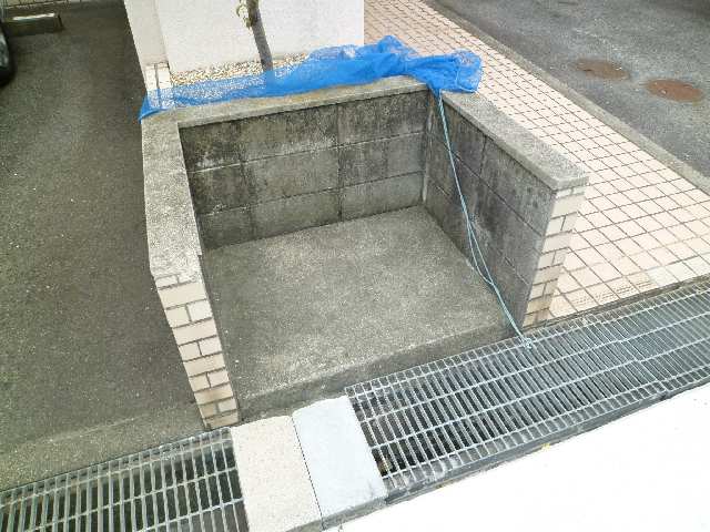 ゴミ捨て場