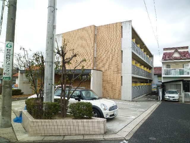 セオークス東山 1階 駐車場