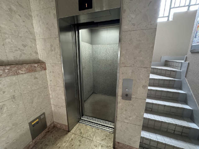 エレベーター