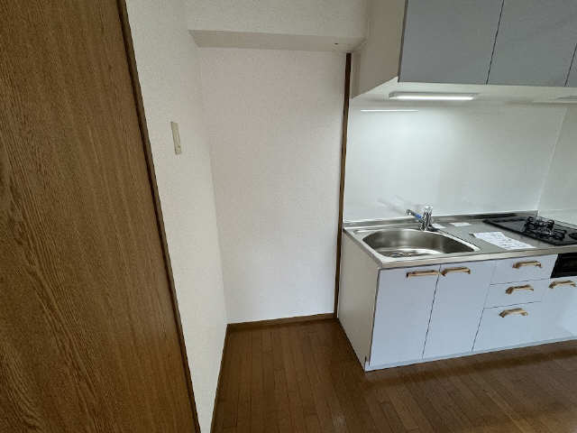 冷蔵庫置き場