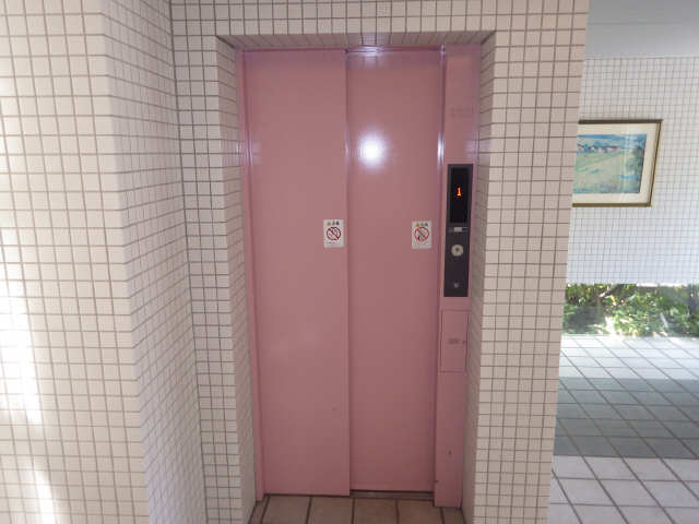 エレベーター