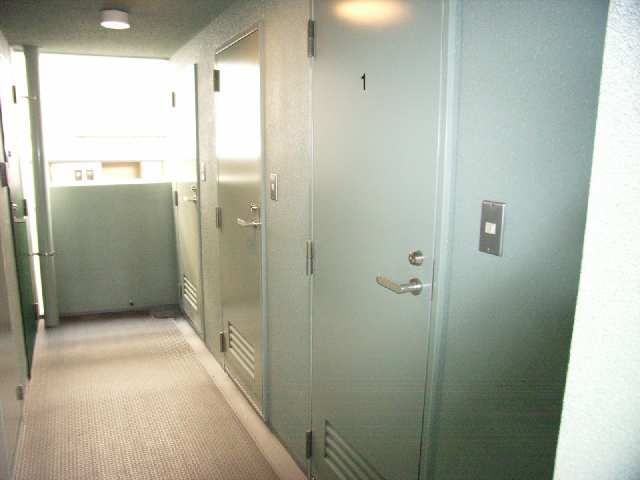 ボッロ　リーノ 2階 トランクルーム